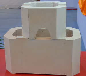 Fused cast AZS 41 block